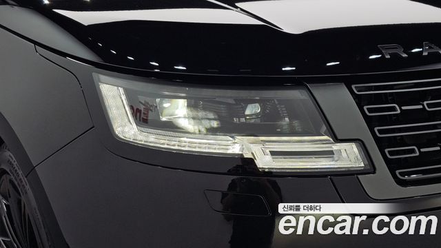 Land Rover Range Rover 2024 — photo 8