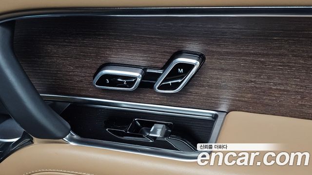 Land Rover Range Rover 2024 — photo 38