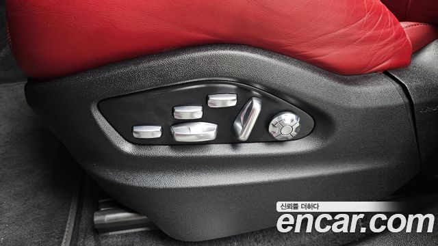 Porsche Cayenne 2021 — photo 29