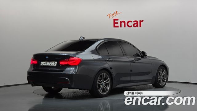 BMW 3-Series 2018 — photo 2