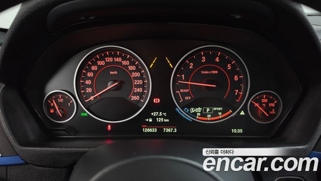 BMW 3-Series 2018 — photo 11