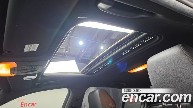 BMW 3-Series 2018 — photo 24