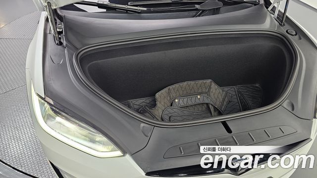 Tesla Model X 2023 — photo 6