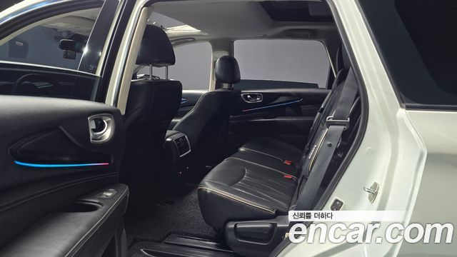 Infiniti QX60 2017 — photo 18