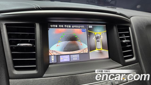 Infiniti QX60 2017 — photo 21