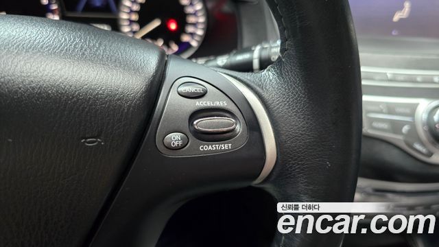 Infiniti QX60 2017 — photo 22