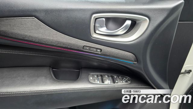 Infiniti QX60 2017 — photo 24