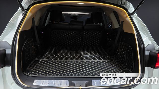 Infiniti QX60 2017 — photo 31