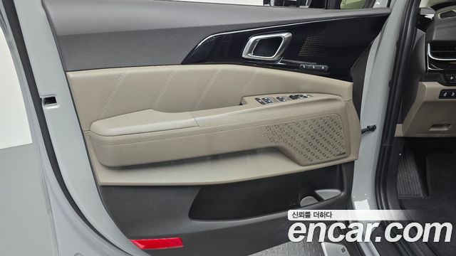 Kia Canival 2025 — photo 14