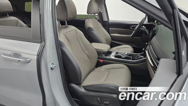 Kia Canival 2025 — photo 16