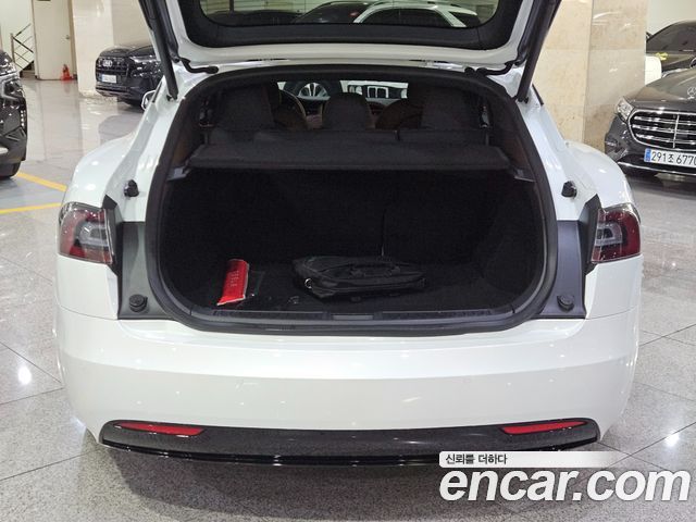 Tesla Model S 2020 — photo 18