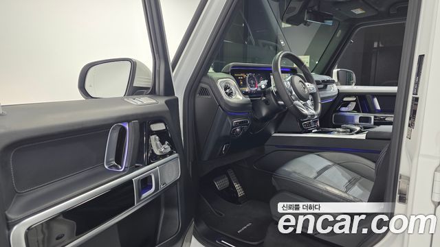 Mercedes-Benz G-Class 2021 — photo 13