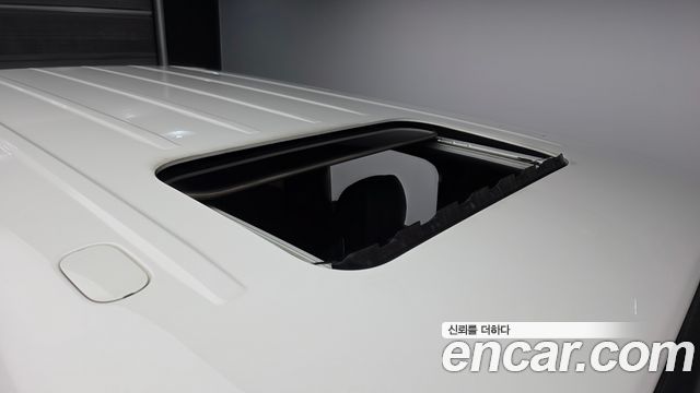 Mercedes-Benz G-Class 2021 — photo 25
