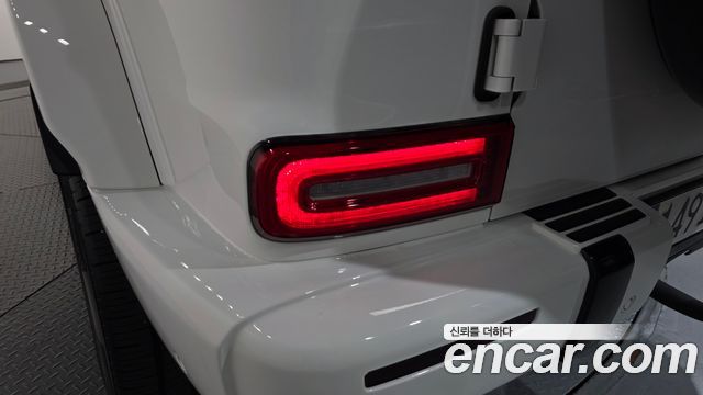 Mercedes-Benz G-Class 2021 — photo 9