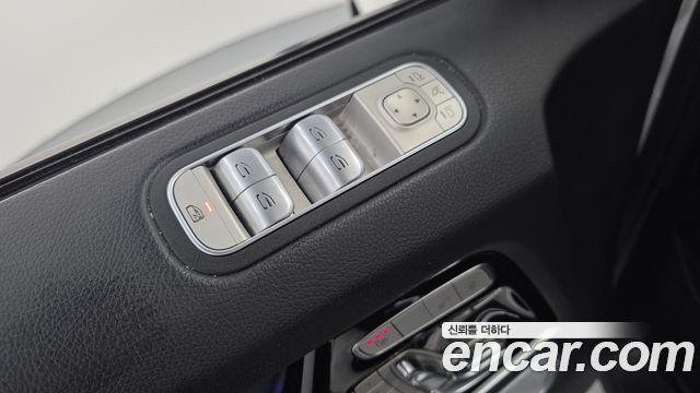 Mercedes-Benz G-Class 2021 — photo 27