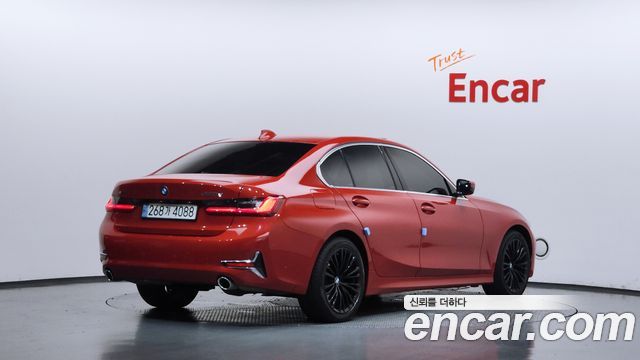 BMW 3-Series 2019 — photo 2