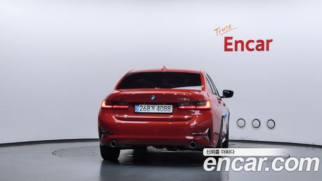 BMW 3-Series 2019 — photo 4