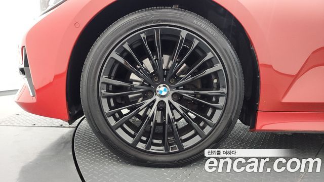 BMW 3-Series 2019 — photo 5