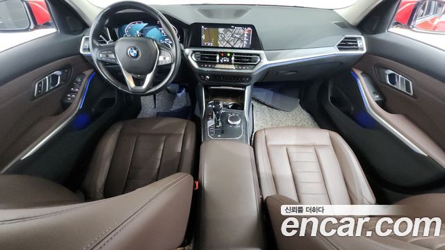 BMW 3-Series 2019 — photo 10