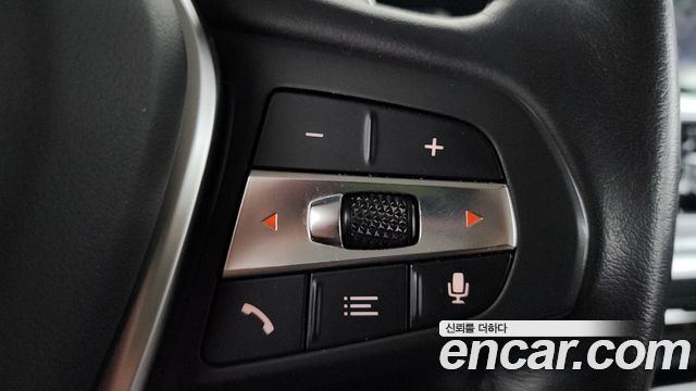BMW 3-Series 2019 — photo 21