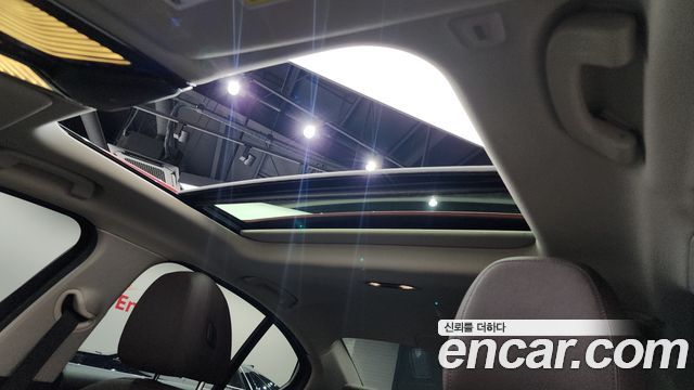 BMW 3-Series 2019 — photo 23