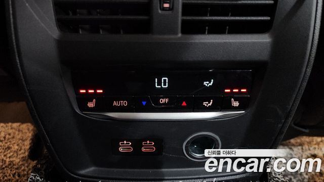 BMW 3-Series 2019 — photo 25