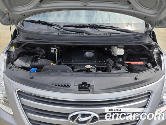 Hyundai Starex 2017 — photo 6