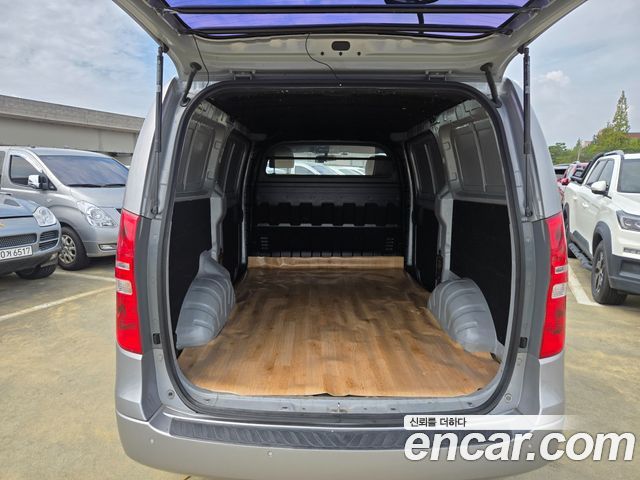 Hyundai Starex 2017 — photo 20