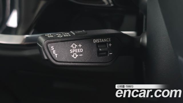Audi Q3 2020 — photo 19