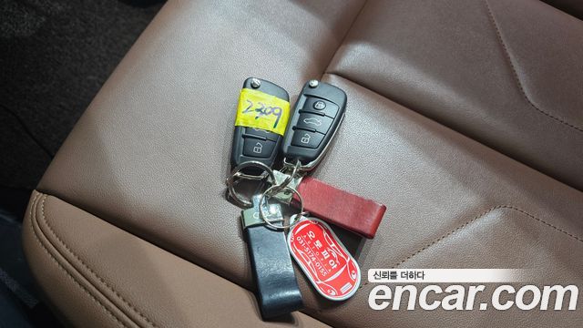 Audi Q3 2020 — photo 24