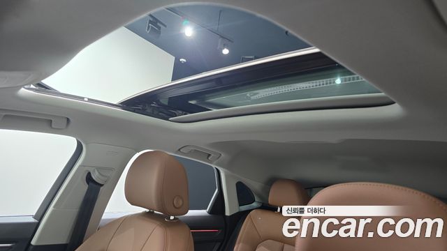 Audi Q3 2020 — photo 25