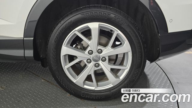 Audi Q3 2020 — photo 7