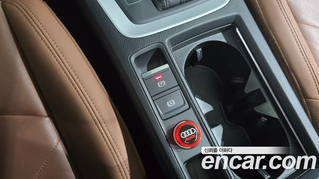 Audi Q3 2020 — photo 28
