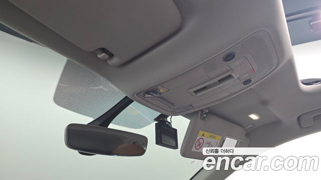 Audi Q3 2020 — photo 29