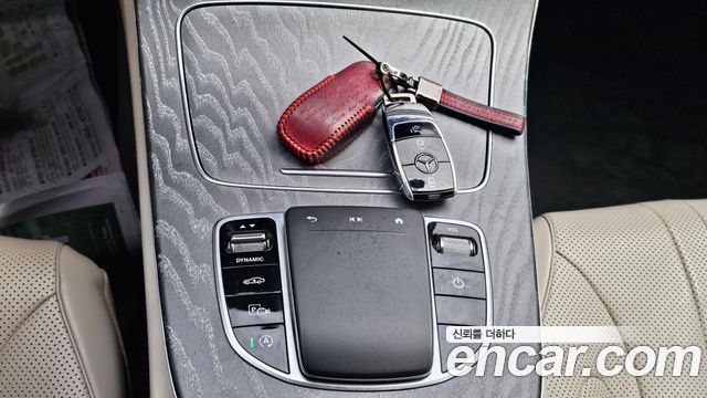 Mercedes-Benz CLS-Class 2021 — photo 11