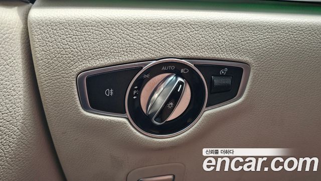 Mercedes-Benz CLS-Class 2021 — photo 14