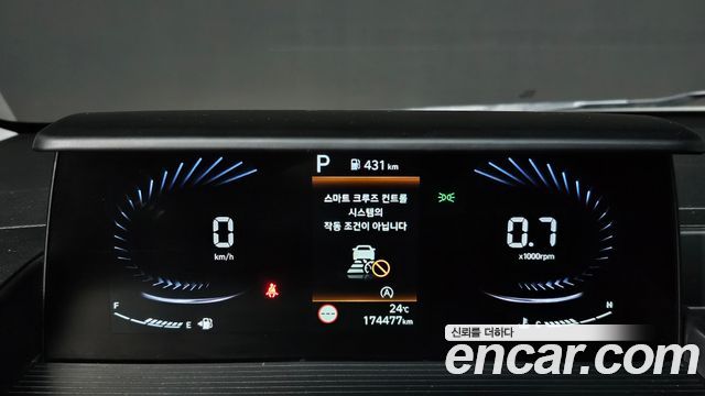 Hyundai Staria 2022 — photo 11