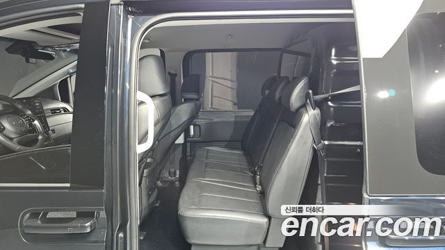 Hyundai Staria 2022 — photo 18