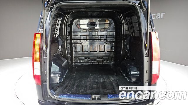 Hyundai Staria 2022 — photo 25