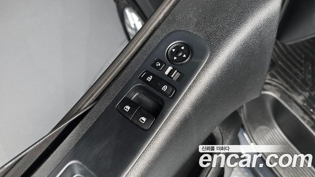 Hyundai Staria 2022 — photo 29