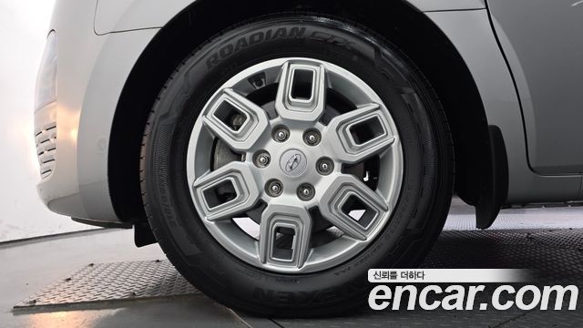 Hyundai Staria 2023 — photo 5