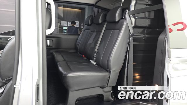 Hyundai Staria 2023 — photo 17