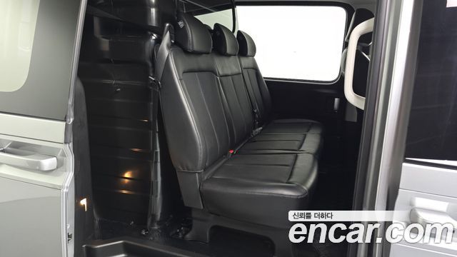 Hyundai Staria 2023 — photo 18