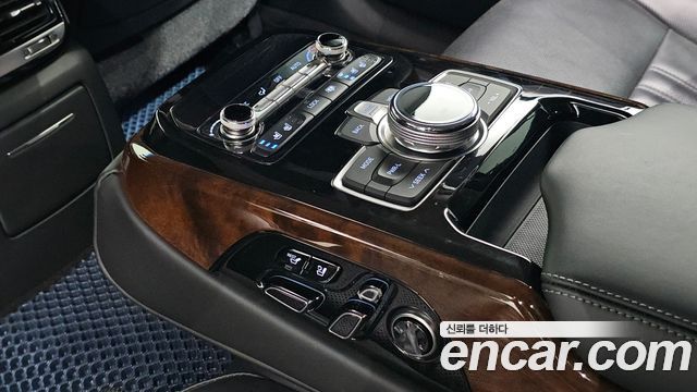 Genesis EQ900 2018 — photo 18