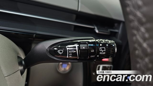 Hyundai Staria 2025 — photo 24