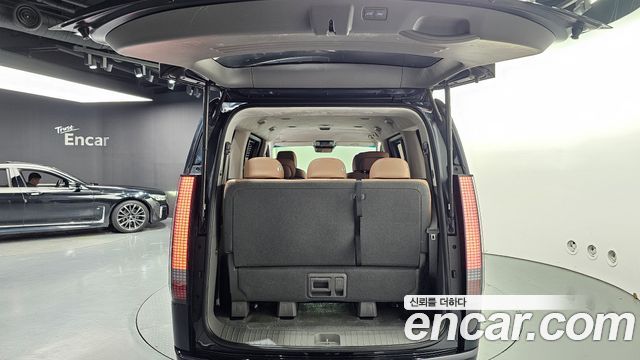 Hyundai Staria 2025 — photo 26