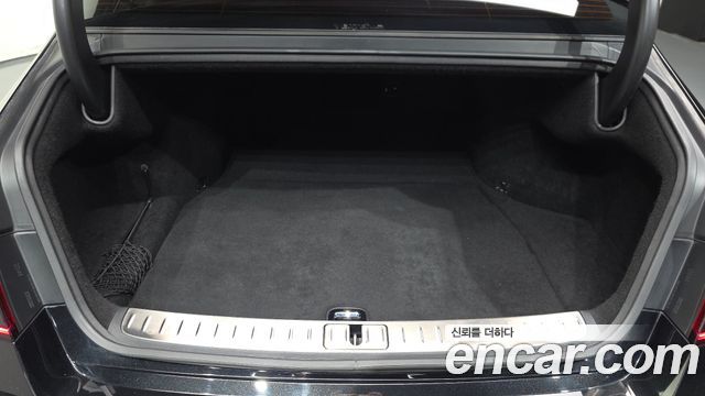 Genesis G90 2022 — photo 26