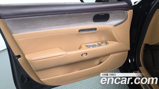 Genesis G90 2022 — photo 14