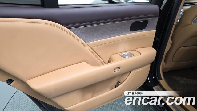 Genesis G90 2022 — photo 15