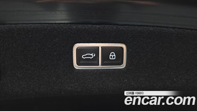 Genesis G90 2022 — photo 32